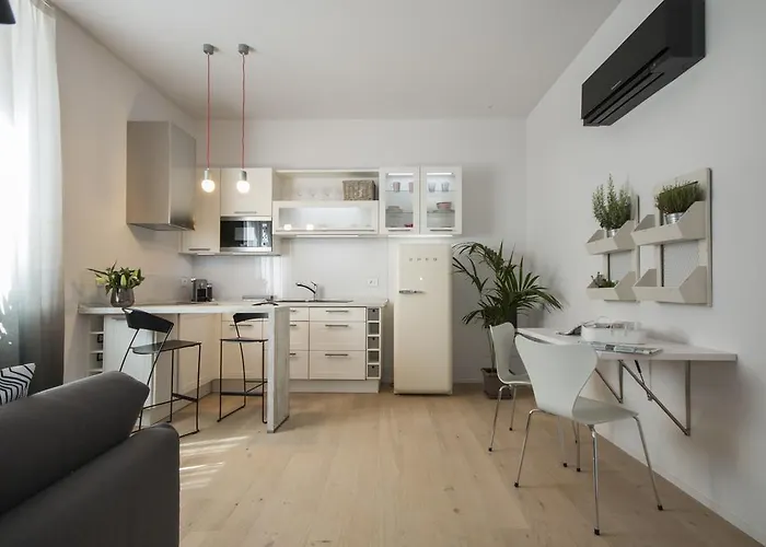 Apartament Cavour 51 Lecco